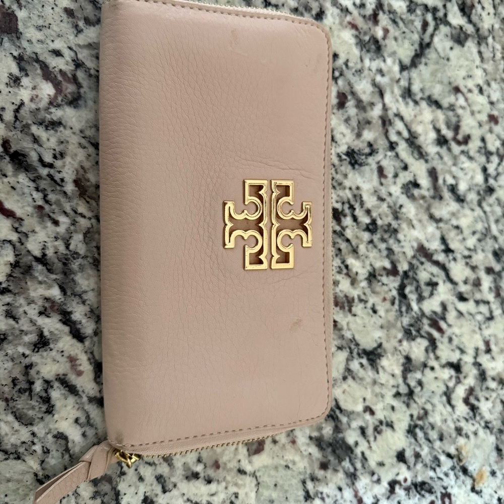 Tory Burch Blush Leather Key Holder with Gold Logo